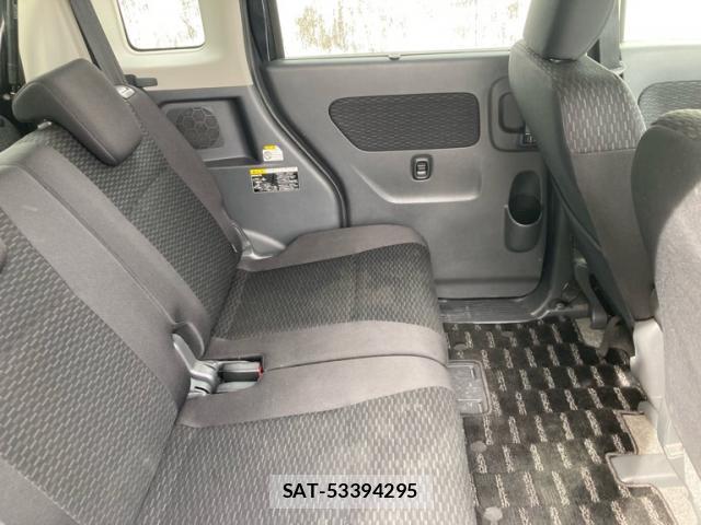 Suzuki SPACIA 2013-09 8876421-15