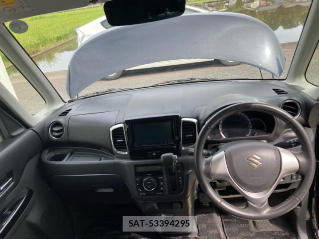 Suzuki SPACIA 2013-09 8876421-16