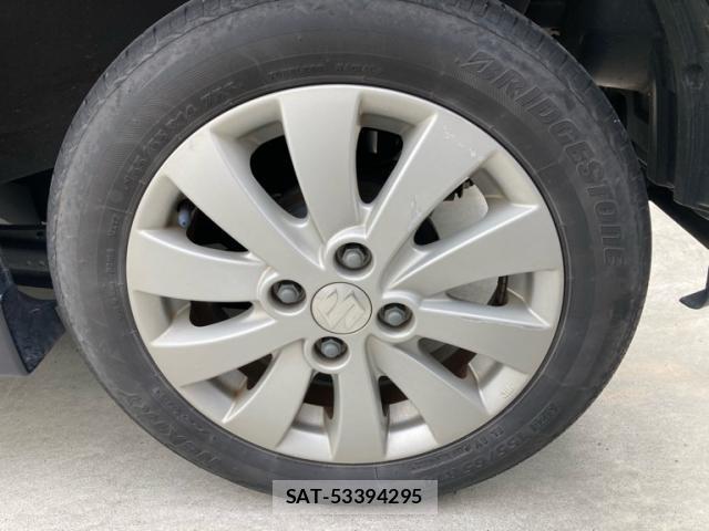 Suzuki SPACIA 2013-09 8876421-3