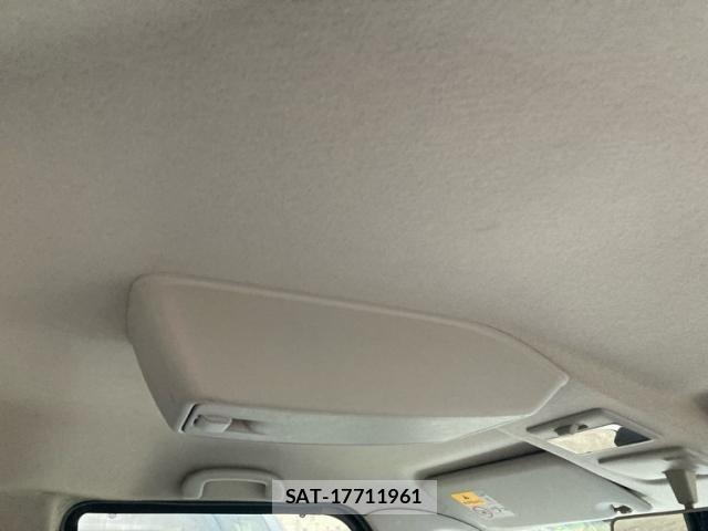 Suzuki SPACIA 2013-12 8876638-6