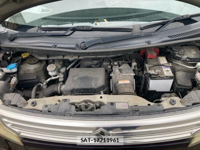 Suzuki SPACIA 2013-12 8876638-9