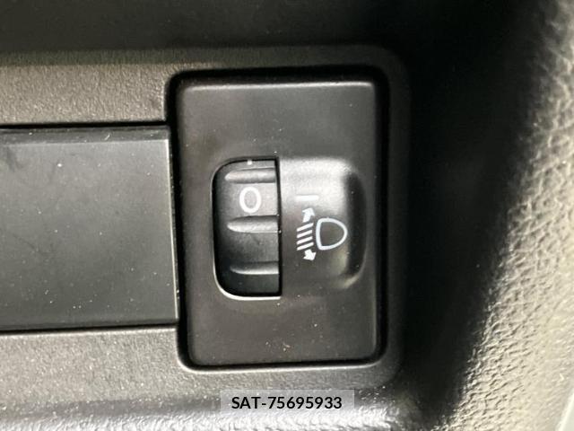 Suzuki SPACIA 2024-10 8878213-16