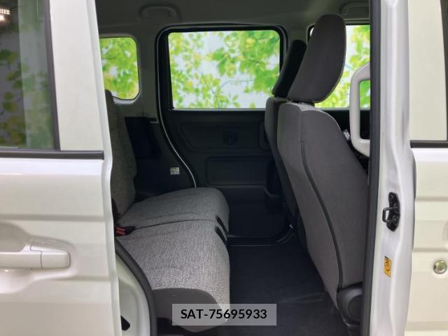 Suzuki SPACIA 2024-10 8878213-4