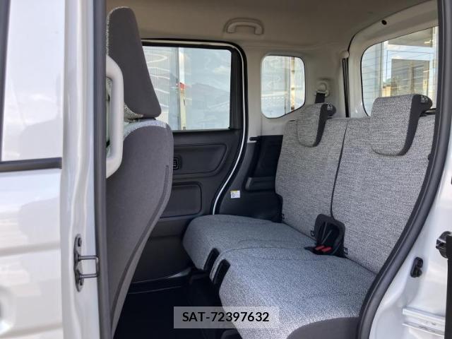 Suzuki SPACIA 2024-10 8878292-6