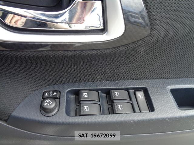 Subaru STELLA 2019-08 8876255-19
