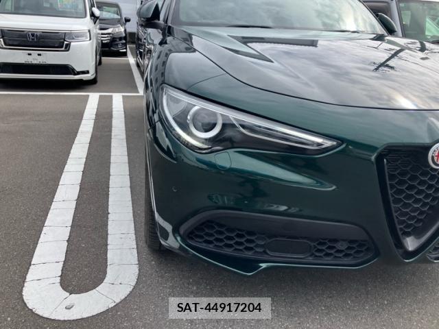 ALFA ROMEO STELVIO 2021-12 8876457-2
