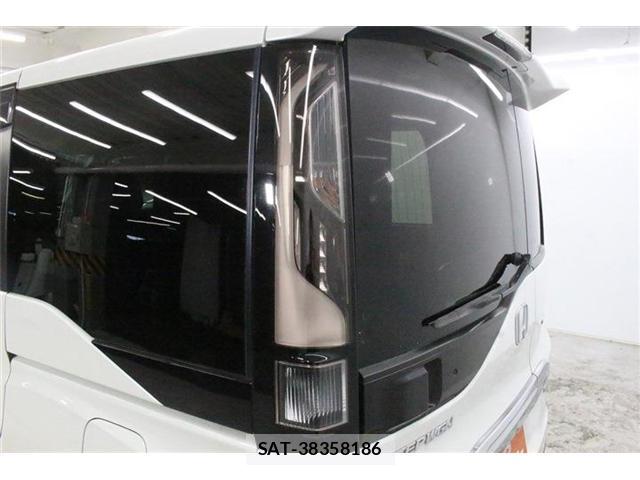 Honda e 2017-11 8876715-17