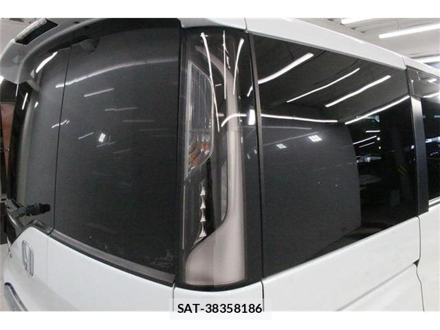 Honda e 2017-11 8876715-18
