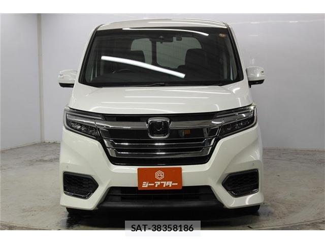Honda e 2017-11 8876715-3