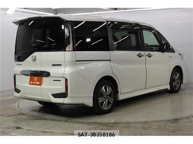 Honda e 2017-11 8876715-6