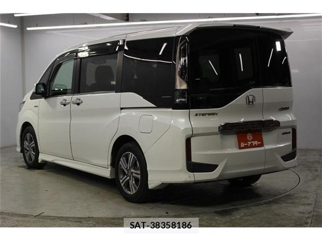 Honda e 2017-11 8876715-8