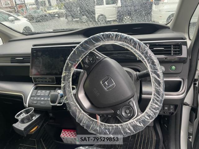 Honda e 2018-10 8877593-4