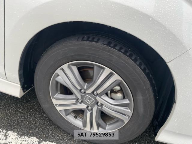 Honda e 2018-10 8877593-8