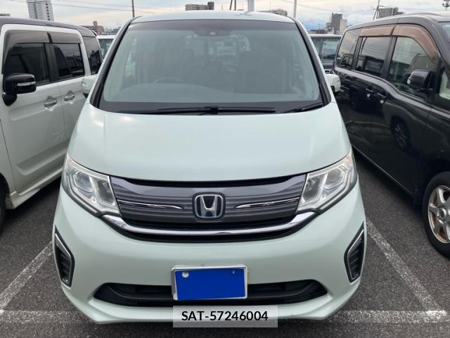 Honda e 2015-10 8876351-1