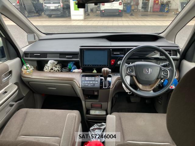 Honda e 2015-10 8876351-15