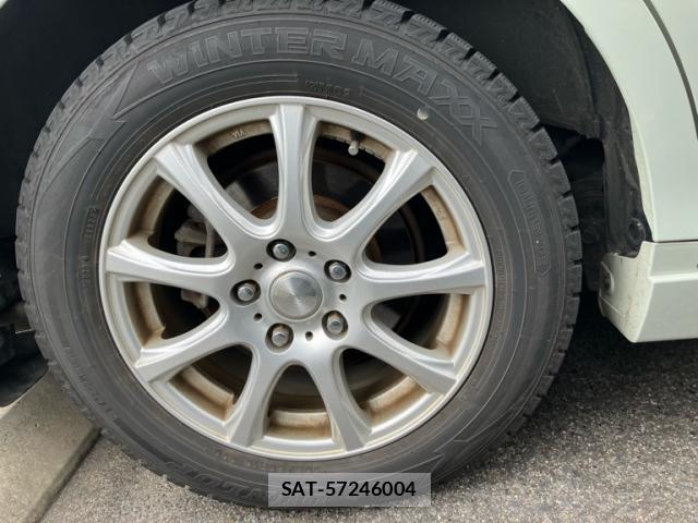 Honda e 2015-10 8876351-5