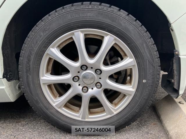 Honda e 2015-10 8876351-6