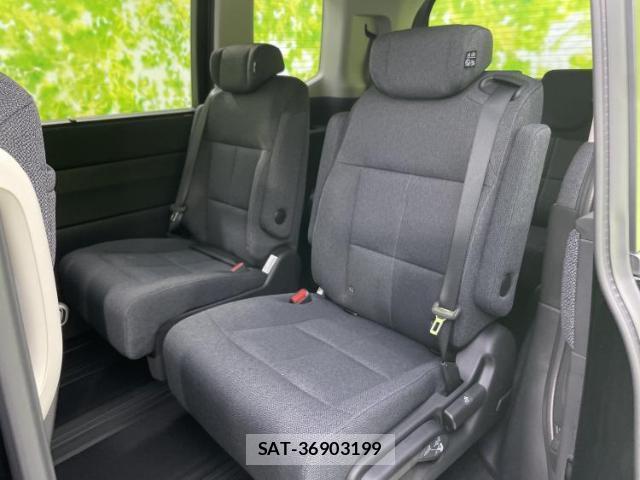 Honda e 2026-04 8876700-7