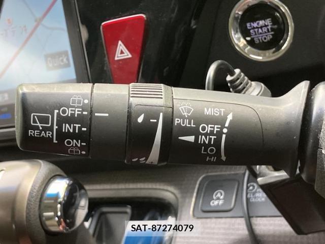 Honda e 2015-09 8877088-16