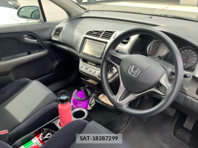 Honda STREAM 2007-10 8876346-5