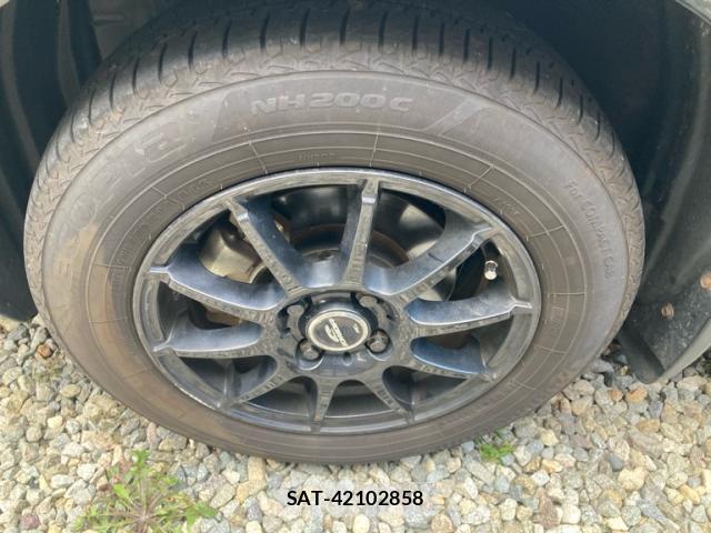 Toyota SUCCEED 2019-02 8876251-3