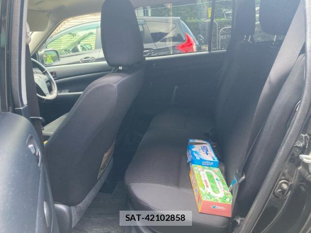 Toyota SUCCEED 2019-02 8876251-9