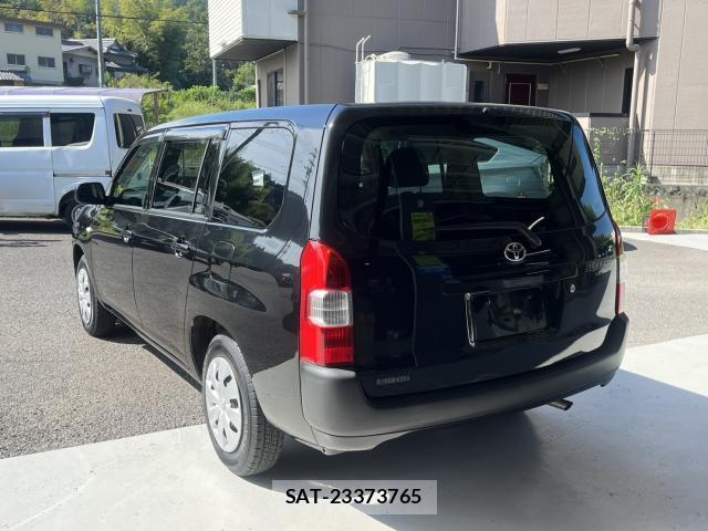 Toyota SUCCEED 2015-08 8876425-4