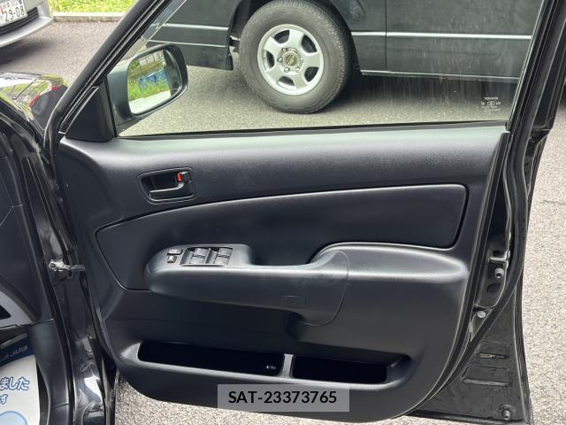 Toyota SUCCEED 2015-08 8876425-9