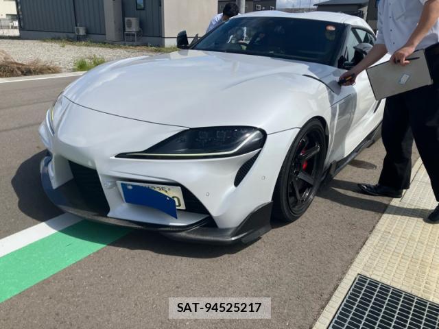 Toyota SUPRA 2020-04 8876441-0