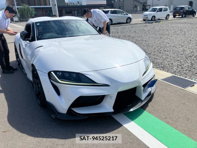 Toyota SUPRA 2020-04 8876441-1