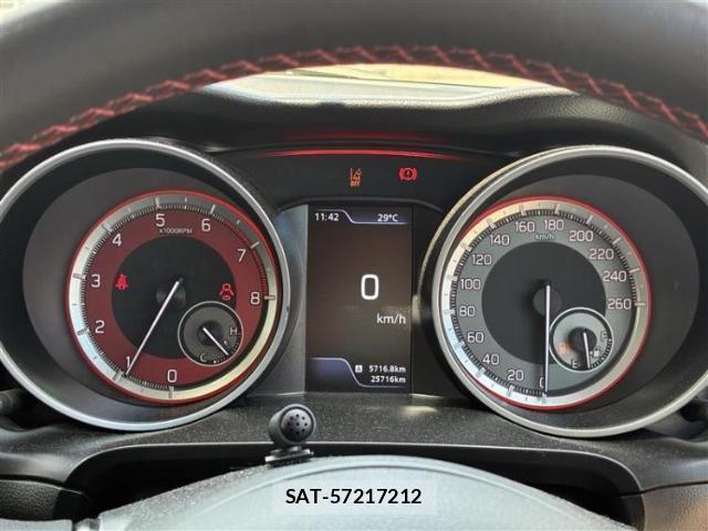 Suzuki SWIFT 2023-09 8878078-14