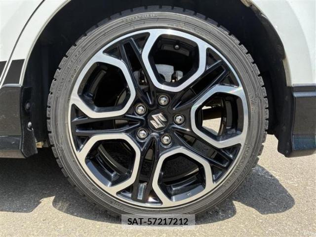 Suzuki SWIFT 2023-09 8878078-17