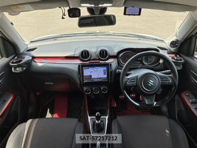 Suzuki SWIFT 2023-09 8878078-3