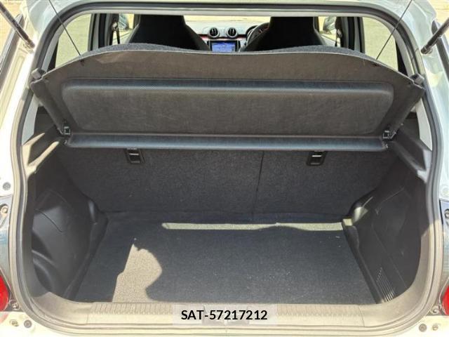 Suzuki SWIFT 2023-09 8878078-7