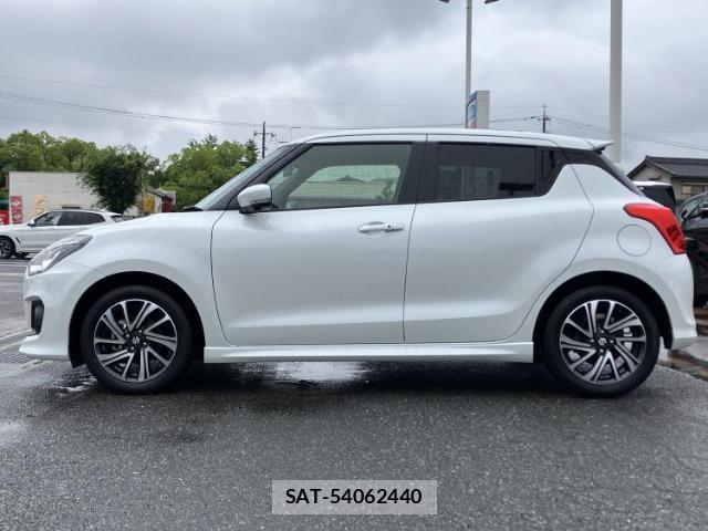 Suzuki SWIFT 2022-01 8876575-1