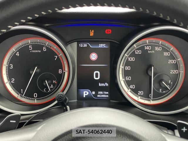 Suzuki SWIFT 2022-01 8876575-12