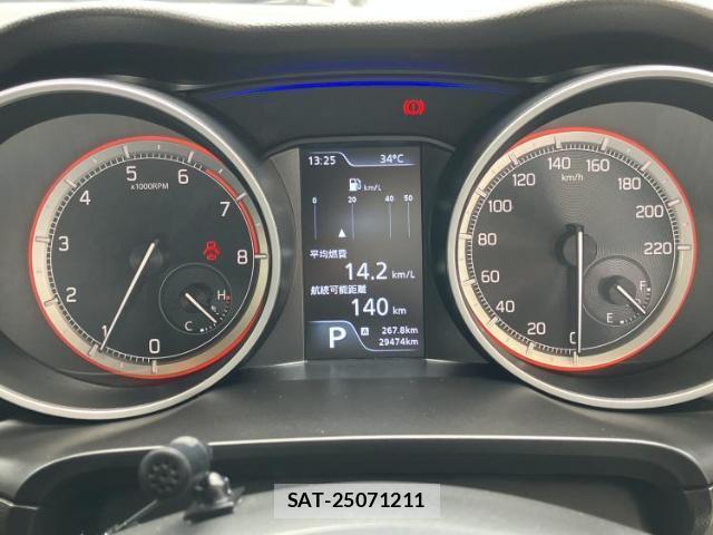Suzuki SWIFT 2021-10 8878354-12