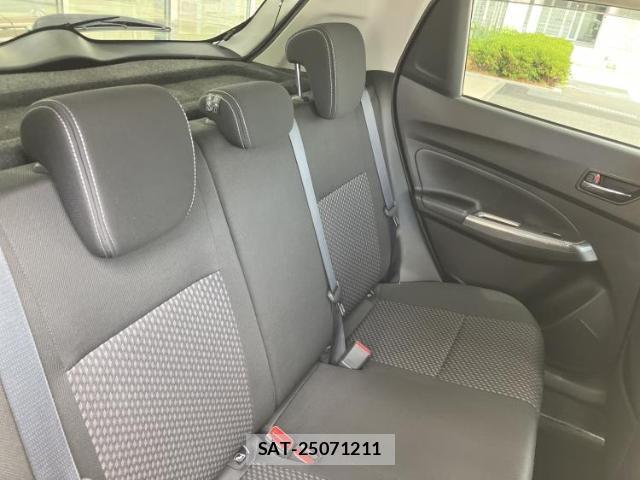 Suzuki SWIFT 2021-10 8878354-4