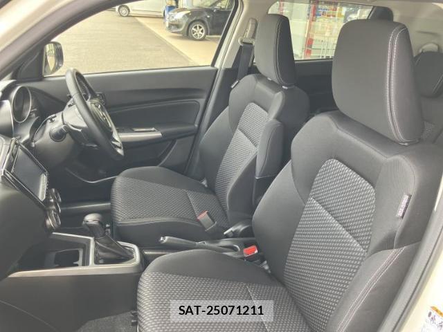 Suzuki SWIFT 2021-10 8878354-5