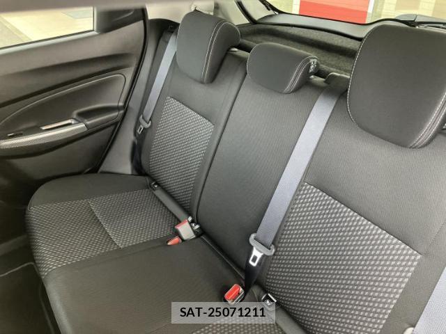 Suzuki SWIFT 2021-10 8878354-6