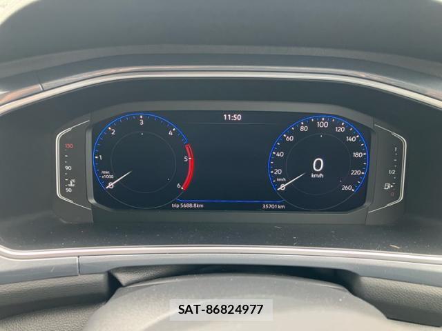 VolksWagen T-ROC 2022-10 8876361-14