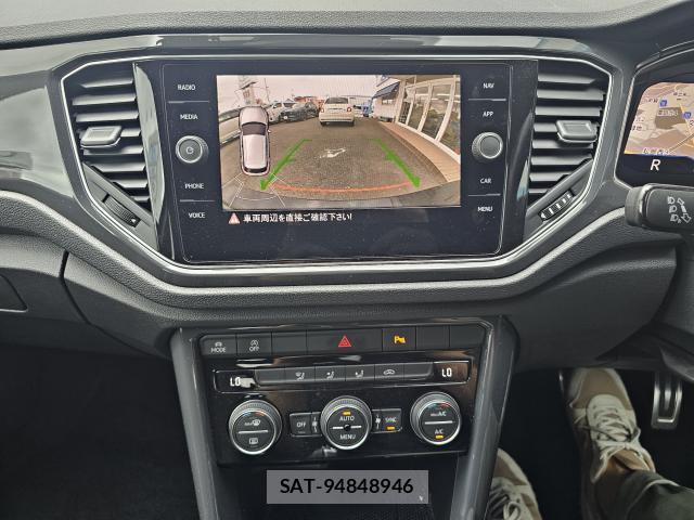 VolksWagen T-ROC 2020-09 8877307-11