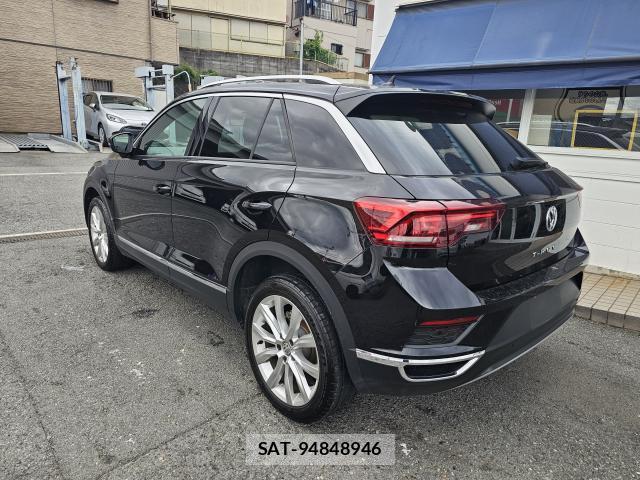 VolksWagen T-ROC 2020-09 8877307-2