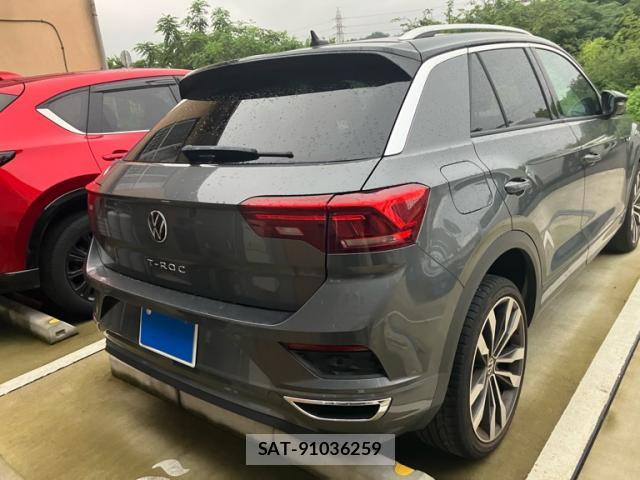 VolksWagen T-ROC 2022-03 8877951-12