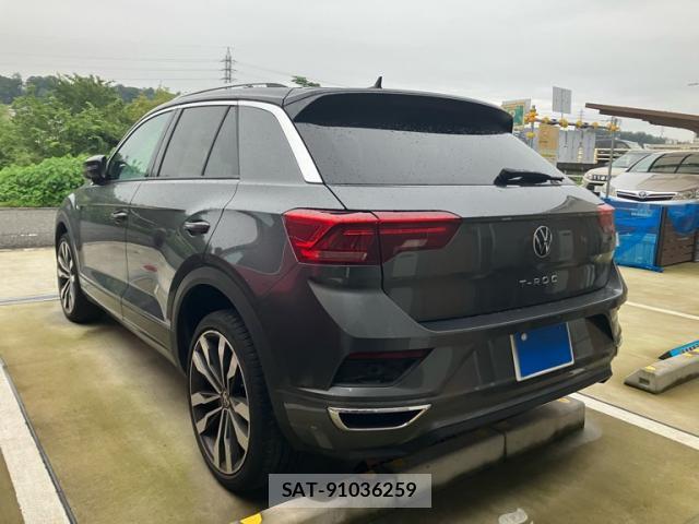 VolksWagen T-ROC 2022-03 8877951-3