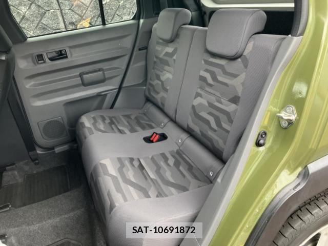 Daihatsu TAFT 2021-07 8876610-6
