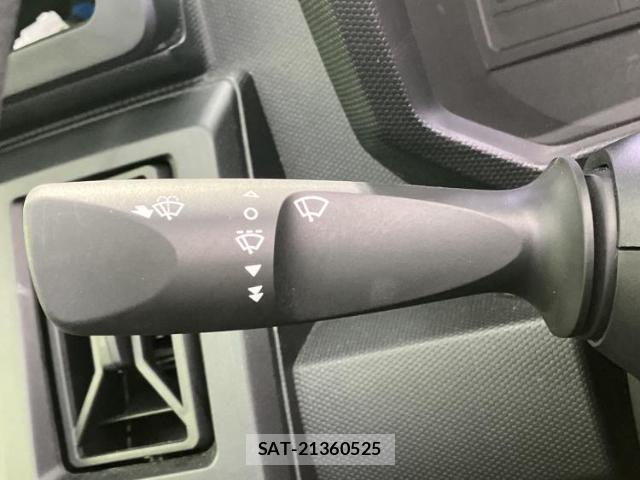 Daihatsu TAFT 2025-04 8878104-11