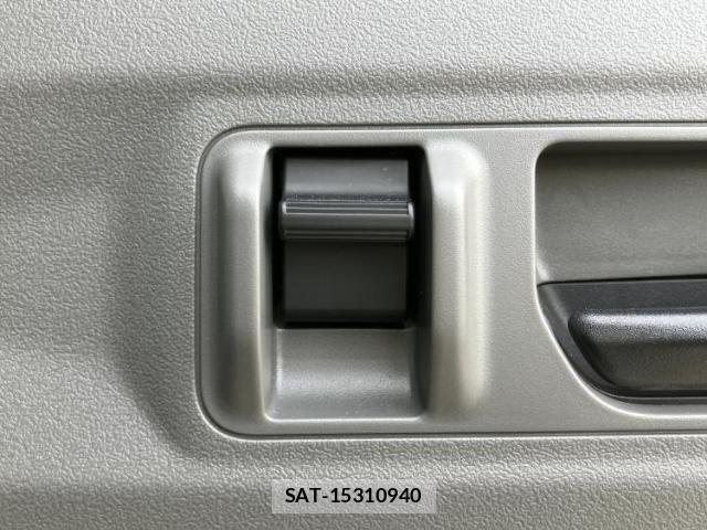 Daihatsu TAFT 2025-04 8878191-17
