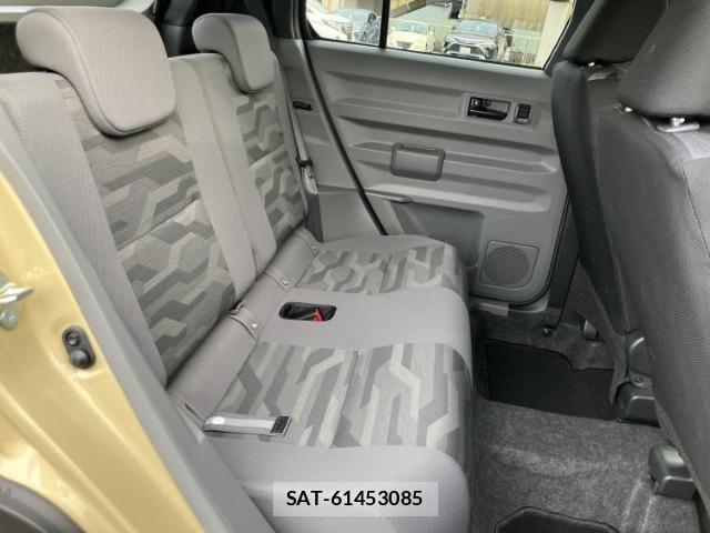 Daihatsu TAFT 2025-04 8878192-4