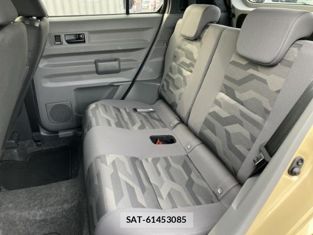 Daihatsu TAFT 2025-04 8878192-6